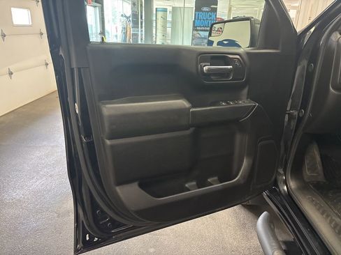 Used 2024 Chevrolet Silverado 1500 Custom image 21