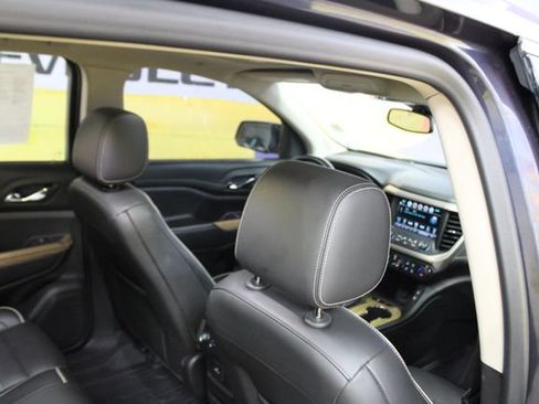 Used 2019 GMC Acadia Denali w/ GMC Pro Grade Package AWD/4WD image 12