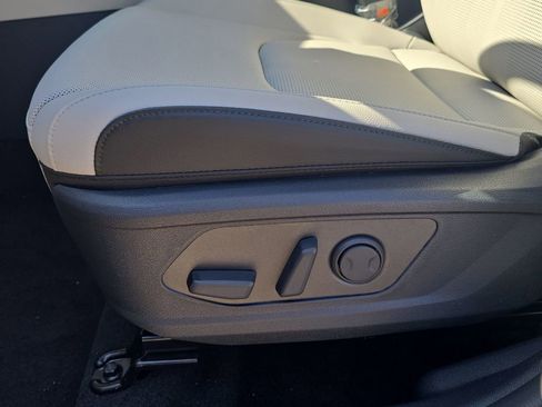 New 2026 Kia Sportage EX w/ EX Panorama Roof Package image 23