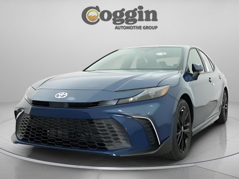 New 2026 Toyota Camry SE FWD image 31