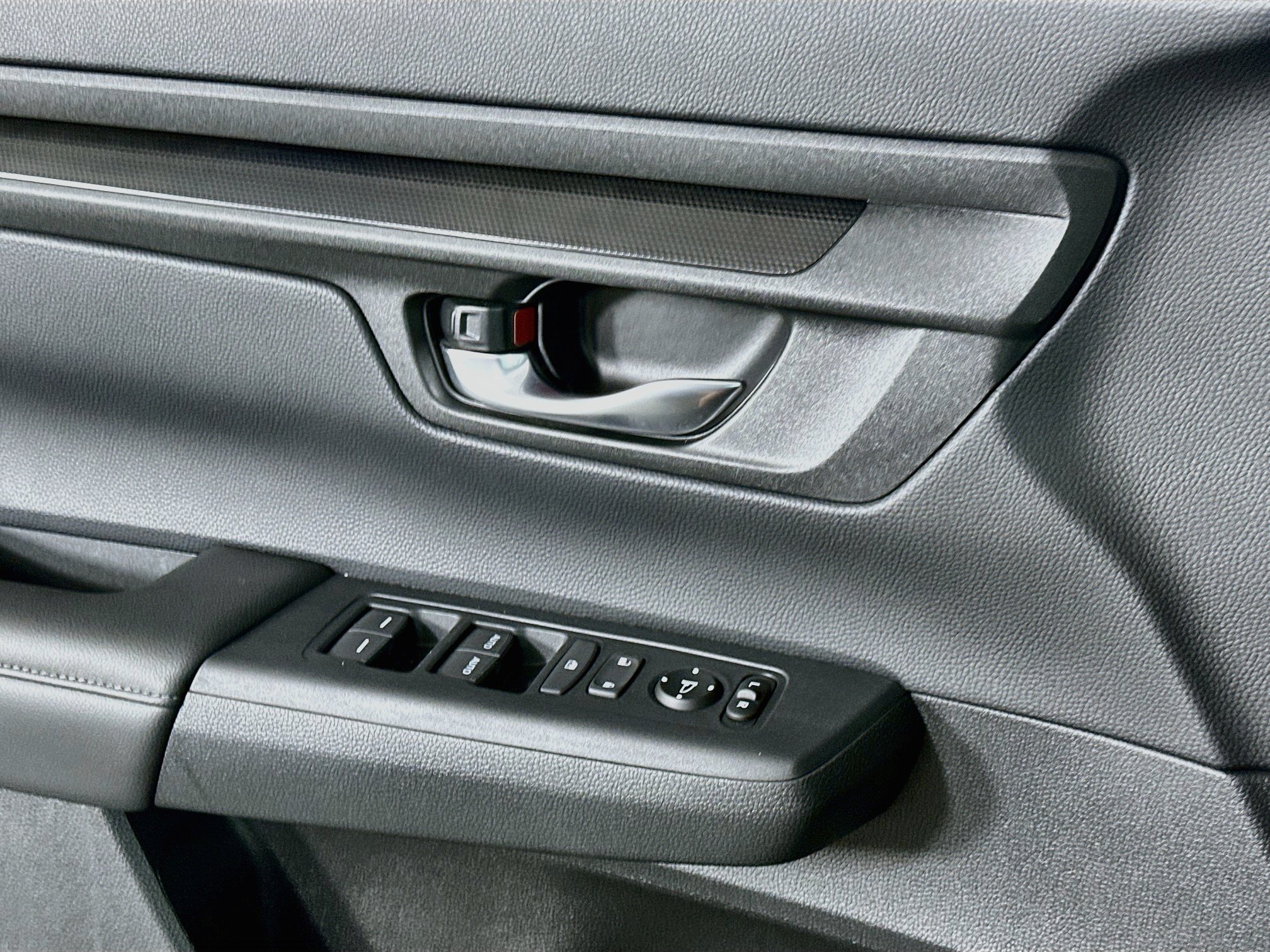 Used 2025 Honda CR-V EX image 15
