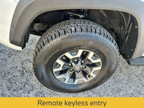 Used 2022 Toyota Tacoma TRD Off-Road w/ TRD Premium Off Road Package RWD image 12