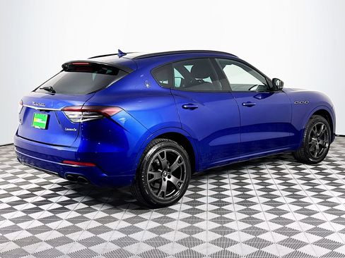 Used 2021 Maserati Levante image 10