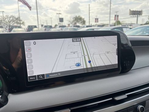 Used 2024 Hyundai Palisade SEL FWD image 19