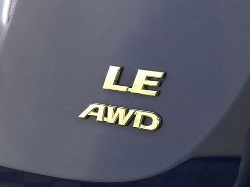 Used 2015 Toyota RAV4 LE image 30