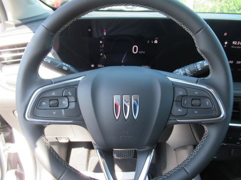 Used 2024 Buick Encore GX Preferred FWD image 22