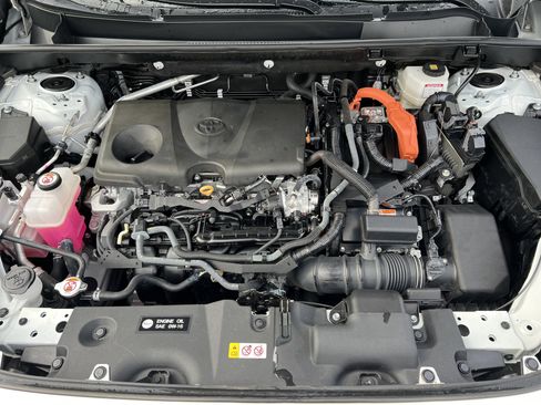 Used 2022 Toyota RAV4 XLE image 24