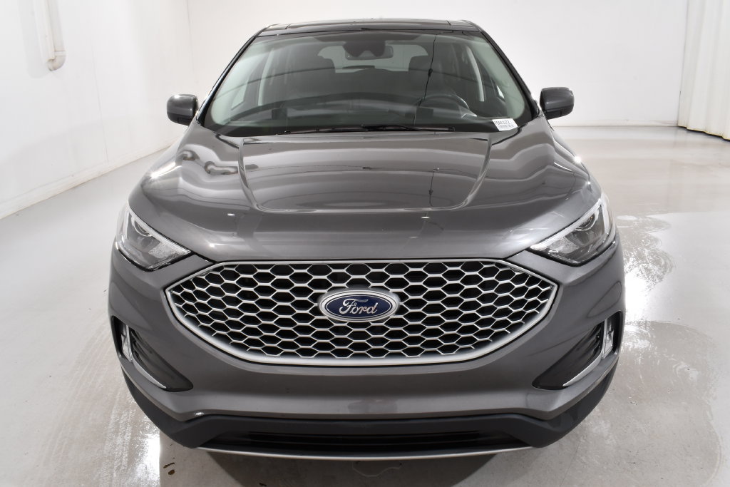 Used 2023 Ford Edge SEL w/ Convenience Package AWD/4WD image 3