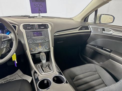 Used 2014 Ford Fusion SE image 25
