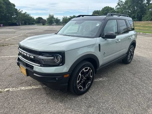 Certified 2023 Ford Bronco Sport Outer Banks w/ Tech Package AWD/4WD image 5