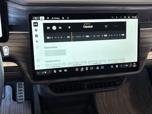 Used 2022 Rivian R1T Adventure image 32