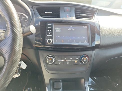 Used 2019 Nissan Sentra S w/ Appearance Package image 10