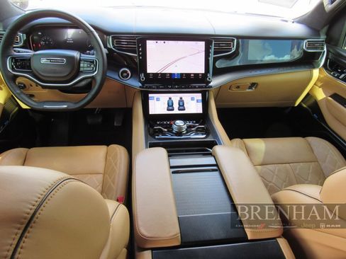 Used 2025 Jeep Grand Wagoneer Series III w/ Quick Order Packagew 28T AWD/4WD image 25