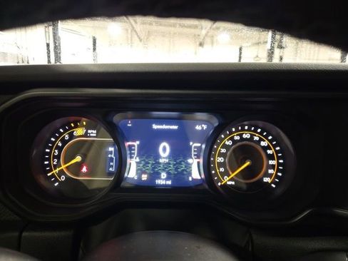 Used 2026 Jeep Wrangler Unlimited Rubicon image 17