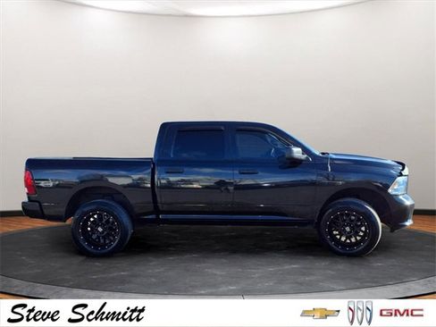 Used 2018 RAM 1500 Express w/ Express Value Package image 27