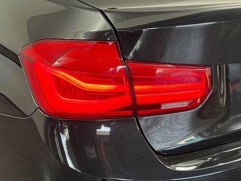 Used 2018 BMW 330i Sedan image 36