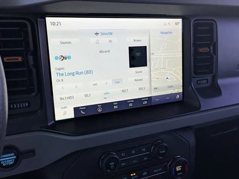 Used 2023 Ford Bronco Badlands image 15