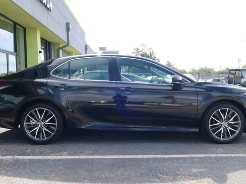 Used 2023 Toyota Camry XLE w/ Navigation Package image 8