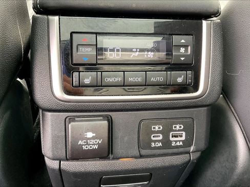 Used 2023 Subaru Ascent Touring image 31