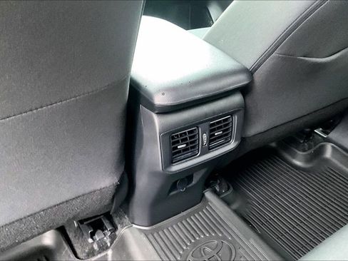 Used 2024 Toyota RAV4 LE AWD/4WD image 10