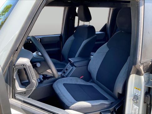 Used 2023 Ford Bronco 4-Door w/ Sasquatch Package AWD/4WD image 8