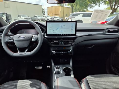 Used 2023 Ford Escape ST-Line w/ Tech Pack #1 FWD image 16