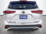 Certified 2022 Toyota Highlander XSE image 6
