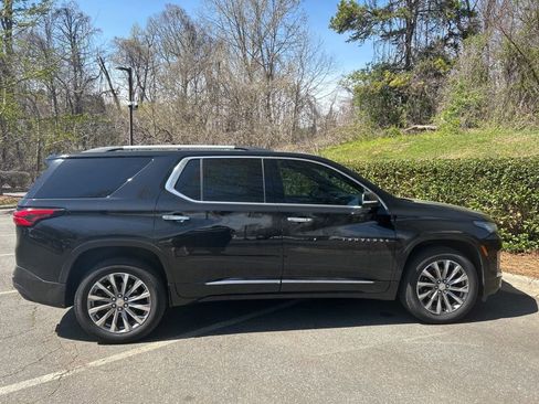 Used 2023 Chevrolet Traverse Premier image 27