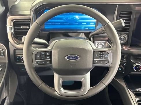 New 2026 Ford F250 Lariat w/ Black Appearance Package AWD/4WD image 19