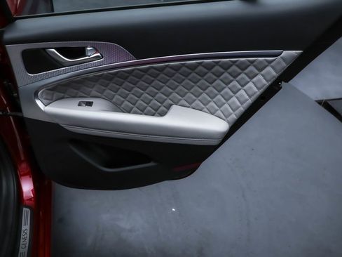 Used 2023 Genesis G70 3.3T w/ Sport Prestige Package image 32