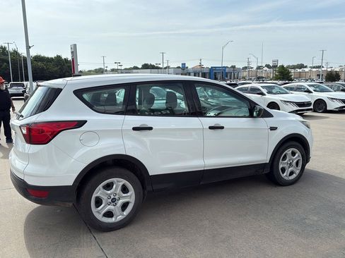 Used 2019 Ford Escape S FWD image 5