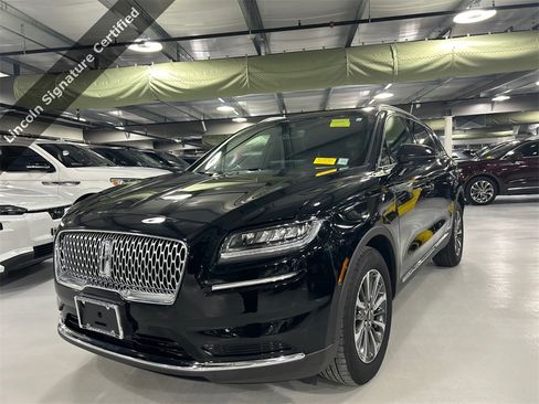 Used 2023 Lincoln Nautilus Reserve image 5