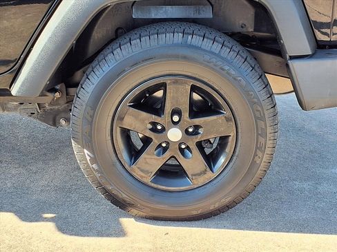 Used 2017 Jeep Wrangler Unlimited Sport w/ Quick Order Package 24S image 30