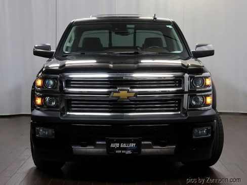 Used 2015 Chevrolet Silverado 1500 High Country w/ High Country Premium Package AWD/4WD image 5