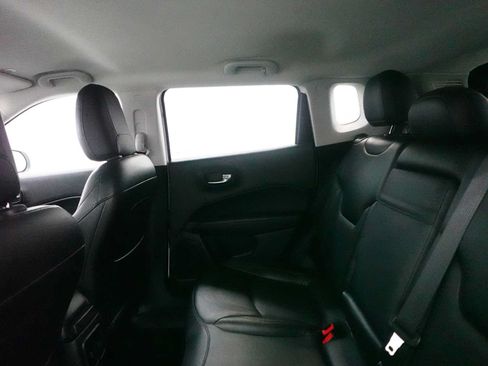 Used 2019 Jeep Compass Limited AWD/4WD image 26