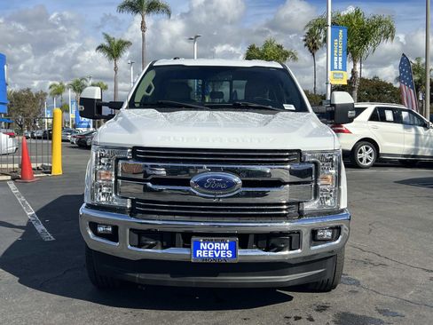 Used 2018 Ford F350 Lariat w/ Lariat Value Package image 4