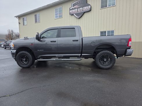 Used 2024 RAM 2500 Big Horn AWD/4WD image 8