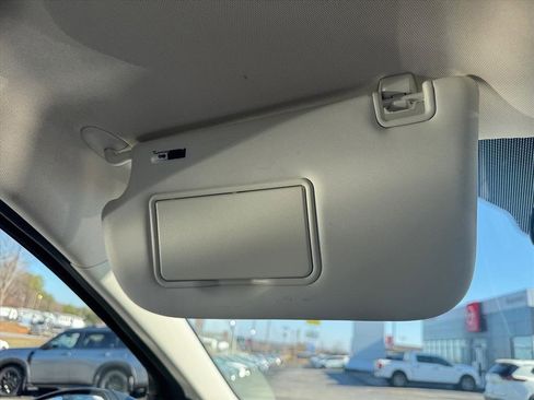 Used 2017 Ford Escape S image 25