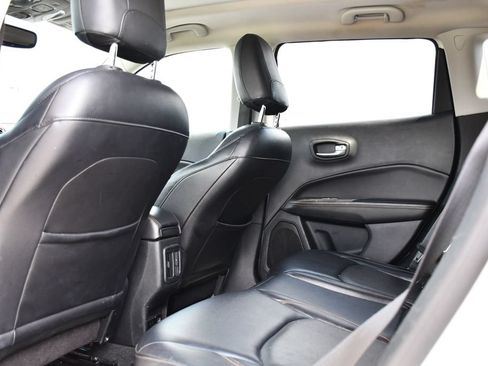 Used 2017 Jeep Compass Limited w/ Navigation Group AWD/4WD image 18