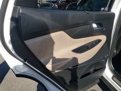 Used 2020 Hyundai Santa Fe Limited image 13