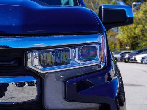 Used 2023 Chevrolet Silverado 1500 LT image 40