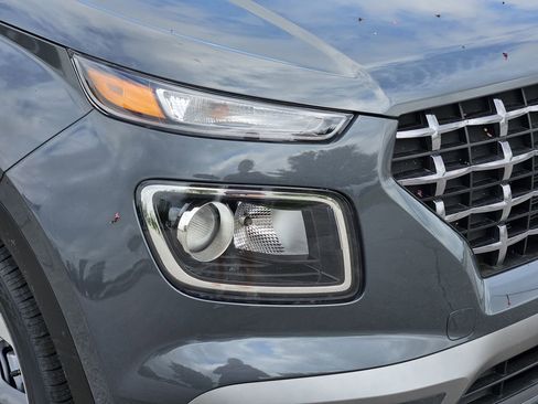 New 2026 Hyundai Venue SEL FWD image 8