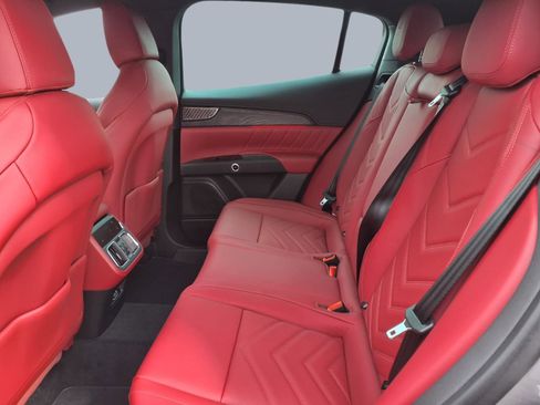 New 2026 Maserati Grecale Modena image 10