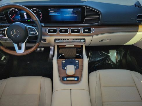 Certified 2022 Mercedes-Benz GLS 450 4MATIC image 22