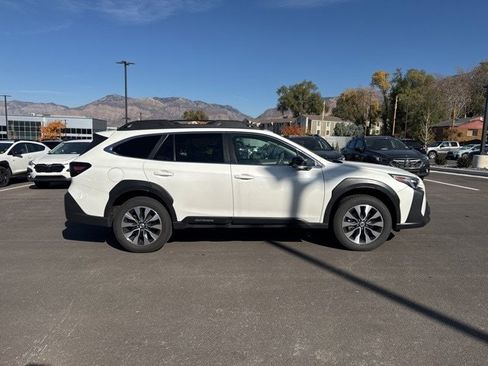 Used 2023 Subaru Outback Limited XT image 2