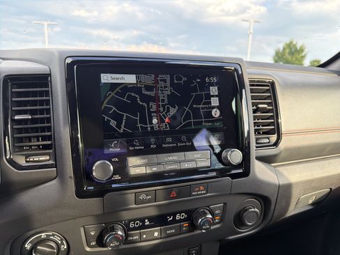 Used 2024 Nissan Frontier PRO-4X w/ Pro Premium Package AWD/4WD image 21
