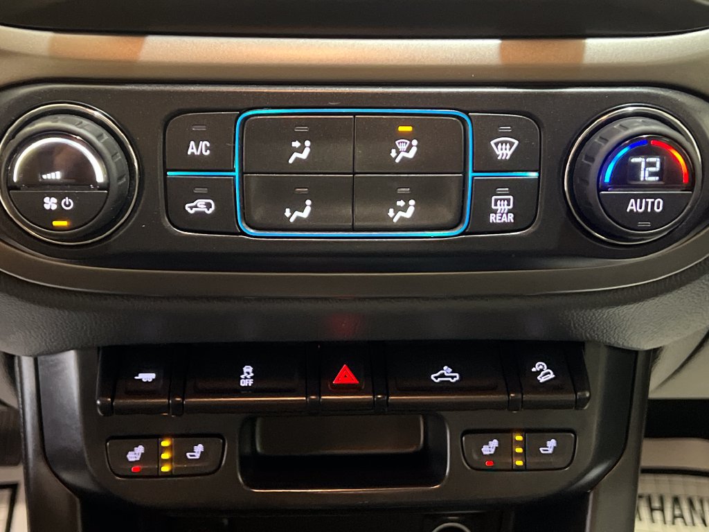 Used 2015 Chevrolet Colorado Z71 w/ LPO, Gearon Divider Package AWD/4WD image 33