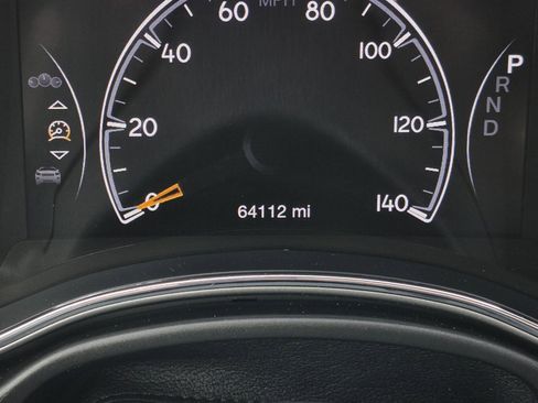 Used 2020 Jeep Grand Cherokee Altitude image 11