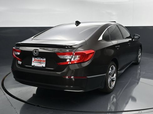 Used 2018 Honda Accord EX-L image 6