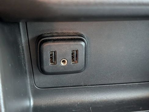 Used 2019 Chevrolet Colorado LT RWD image 19